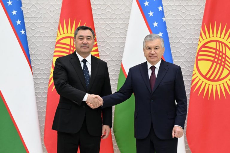 Presidents of Uzbekistan and Kyrgyzstan hold a meeting